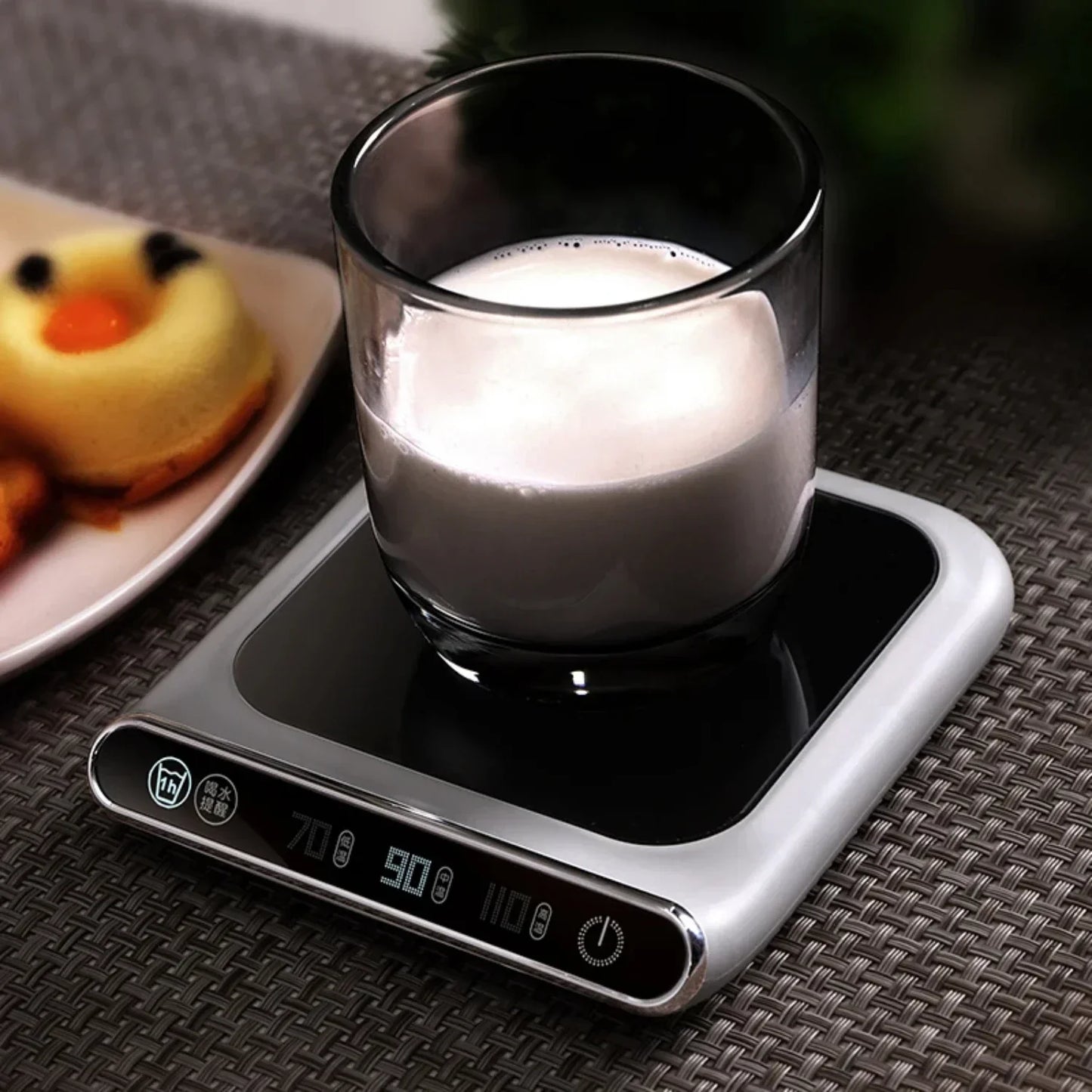 Efficient and reliable USB coffee cup warmer keeps you warm and cozy